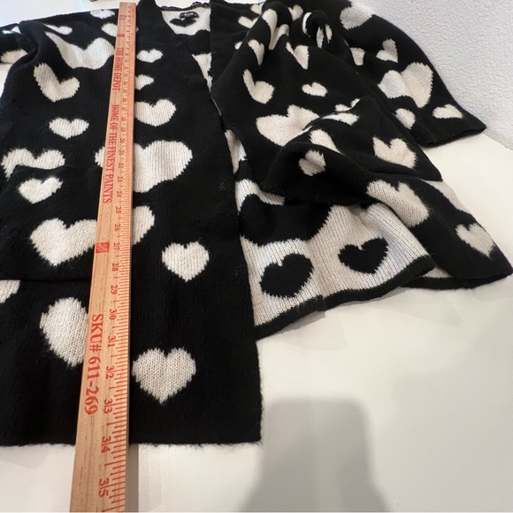 Anthropologie Maeve Halley Hearts Cardigan In Black/White | Size M/L oversized - Picture 15 of 16